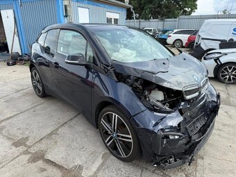 Bmw i3 125kw najeto:51315km rv:2022/7 havarované - 7