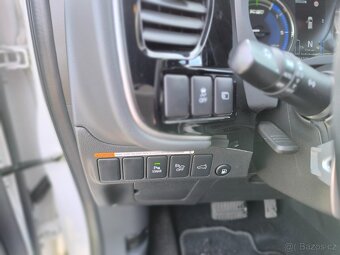 Mitsubishi Outlander PHEV 2.4 4×4 Intense+, 2021 - 7