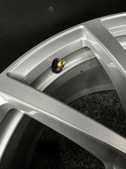 Alu Audi 5x112 17” 4K0601025 - 7