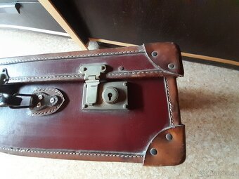 STAROŽITNÝ KOŽENÝ KUFR - 7