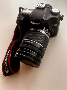 Prodám zrcadlovku Canon EOS 50D s příslušenstvím a bleskem - 7