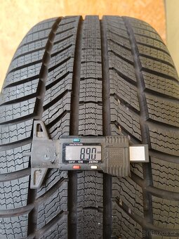 4Ks NOVE zimni 235/40/19 Continental - 7