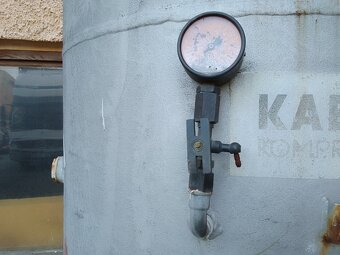 Vzdušnik- zásobník vzduchu - 7