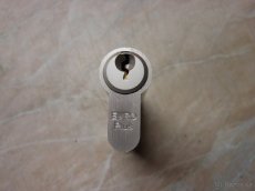 Prodam fabku + zamek vc.klice - 7