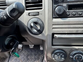 Prodám Nissan Xtrail 2,2DCi 100kw 2006 Nová STK - 7