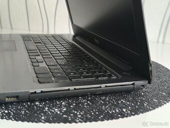 DELL Inspiron 5567 P66F001 Intel Core i7 - 7