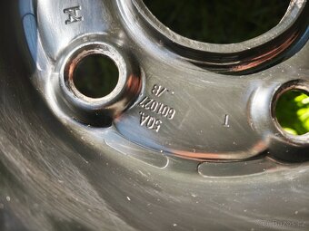 Zimní sada Vw r16 5x112 Dunlop 205/60/16  7,5mm - 7