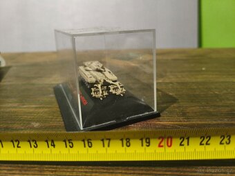 Vojenské modely 1/84 - 7