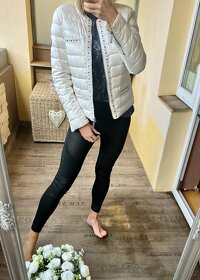 Michael Kors bílá lehká péřová bunda - 7