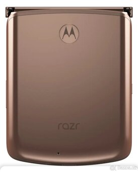 Motorola RAZR 256 gb Gold nepoužitý - 7