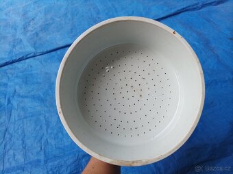 Porcelánový trychtýř - sítko, průměr 21 cm - 7