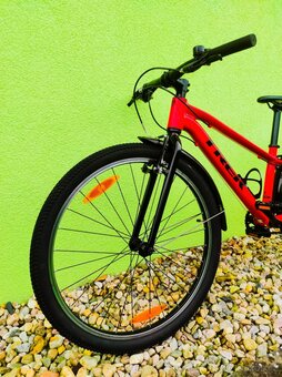 Značkové dětské kolo TREK Wahoo 26"/13" red - 7