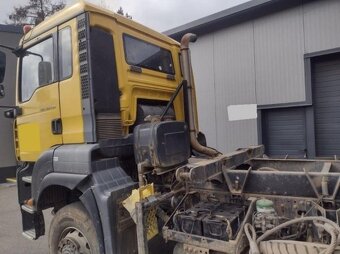 6x6 sklápěč 33/26t MAN TGA - 7