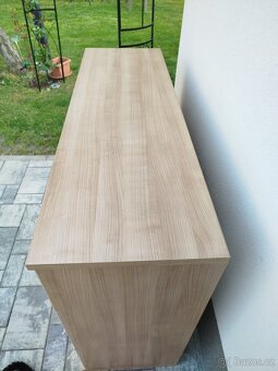 Komoda - 7