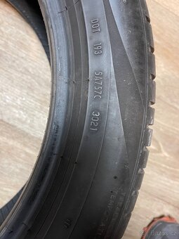Pirelli 255/45/19 - 7