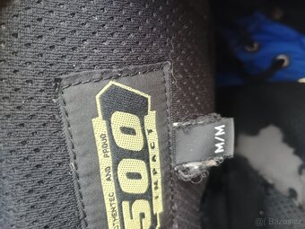 Prodám za symbolickou cenu 600 Kč výstroj na hokej. - 7