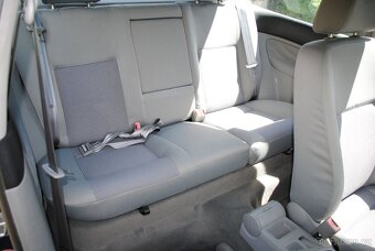 VW GOLF 4 1.4 55kW - klimatizace - naj. 148 000km - 7