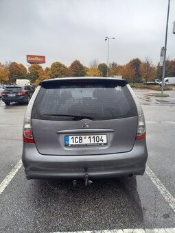 Mitsubishi Grandis - 7