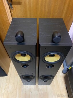 B&w Bowers & Wilkins - 7