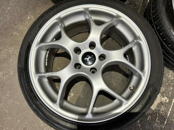Prodám ALU kola Ferrari styl 5x112 ,57,1mm , 8jx18 H2 - 7