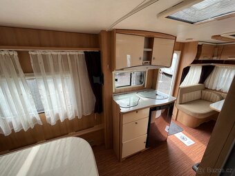 Karavan TEC Travel King 490, předstan, královská postel - 7