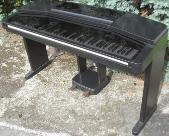 Digitální piano Yamaha Clavinova CVP 50 - 7