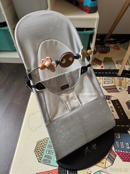 Lehatko/houpatko BabyBjörn se zárukou :-) - 7