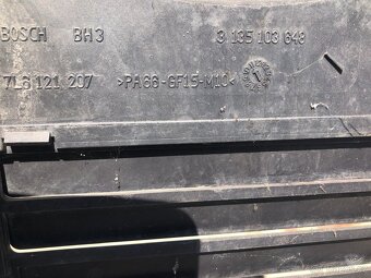 AUDI Q7 4.2 TDI - Kryt chladiaceho ven.
OEM: 3145103648 - 7