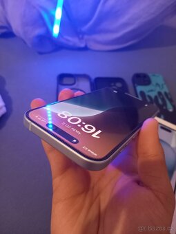 iPhone 15 Blue 128GB - 7