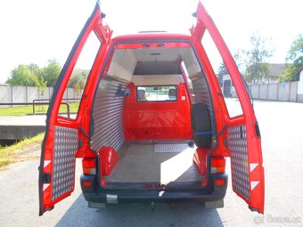 Wolkswagen Transporter 2.5 - 7