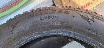 Bridgestone Blizzak 205/55 R17 95 V - 7
