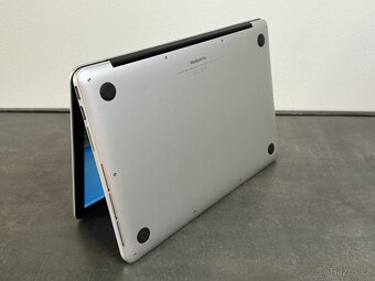 Macbook Pro 13" Retina 2015 128GB / 8GB / i5 - 7