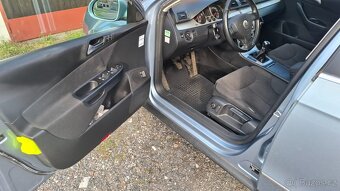 VW Passat Variant 2.0 TDi 125 kW, common rail ČR, garáž - 7