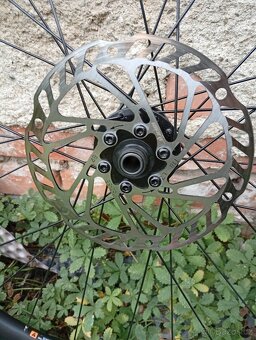 Gravel zapletená kola Giant SX2 - 7