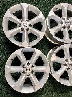 6x114,3 R17 Originál Alu Nissan Navara - ET 30 - 7
