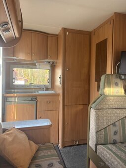 OBYTNÉ AUTO BURSTNER - ZIMNÍ VERZE AUTA , KRÁSNÝ STAV - 7