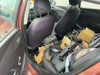 Chevrolet Aveo 1.2 12V r.v.2011 nepojízdné - 7
