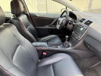 Toyota Avensis 2.2 D-Cat 2012 1.majitel nové v ČR - 7
