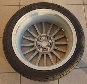 Letní pneu 215/45 R17 s alu disky Alfa Romeo - 7
