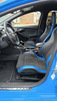 Ford Focus RS MK3 Blue and Black - 7