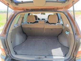 Hyundai Santa Fe 2,7 V6 LPG 4x4 - 7