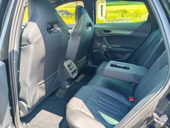 Cupra Formentor VZ 180kw e-hybrid,panorama,LED,DCC,360°kamer - 7