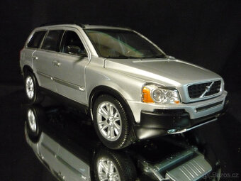 Volvo XC90 Welly 1/18 - 7