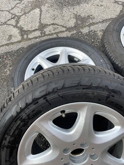 Alu kola Mercedes-Benz + letní pneu Michelin Pilot HX 225/60 - 7