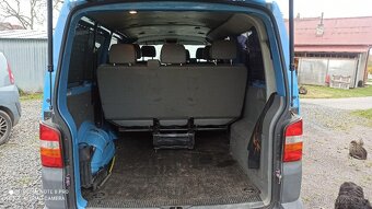 Prodám Vw Transporter T5 long 2.5TDI na opravu - 7