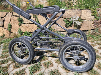 Inglesina hluboký kočár a Cybex autosedačka - 7