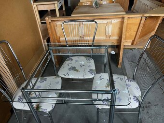 Jídelní stůl se židlemi - 7