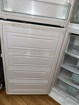 Liebherr lednice - 7