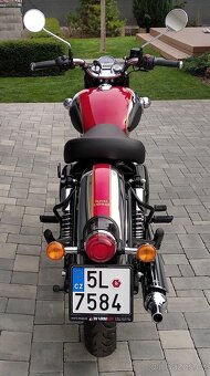 Royal Enfield Classic 350 Chrome Red - 7