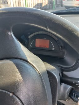 Prodám Citroën C3, 1,4 diesel, rok 2003, najeto 270 tis. km - 7